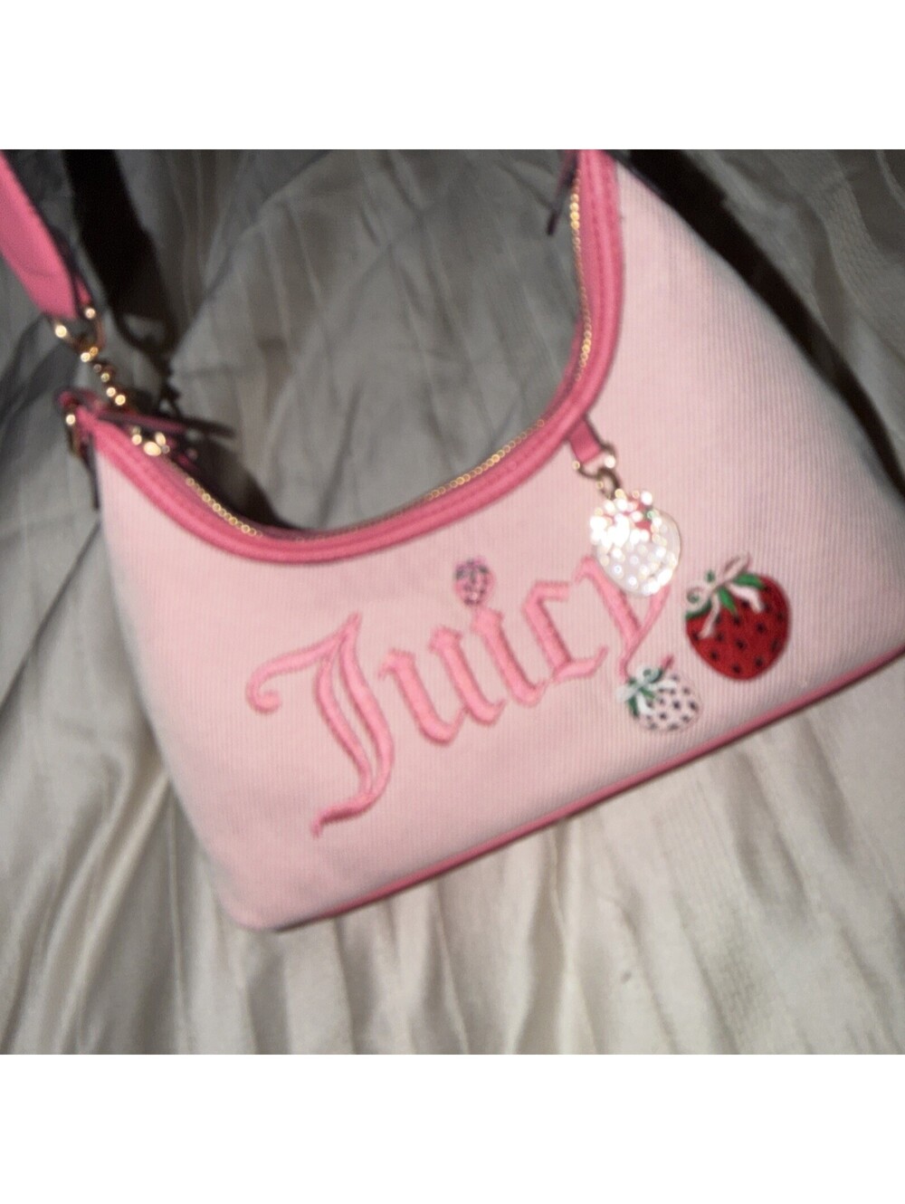 Juicy Couture Berry Sweet Hobo Shoulder Bag Pink Strawberry With Charm NEW - Picture 3 of 5